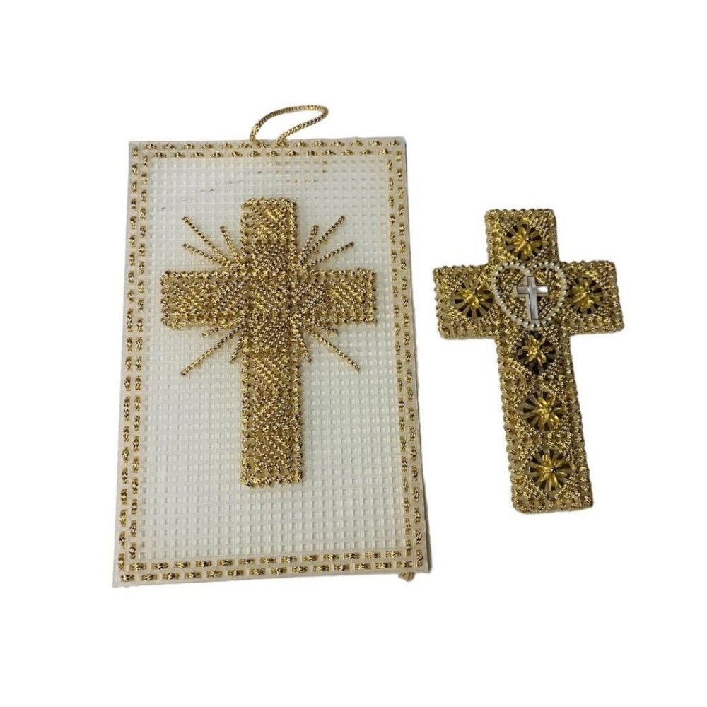 Handmade Vintage 1980s Plastic Cross Stitch Magnet and Wall Hanging White Gold R